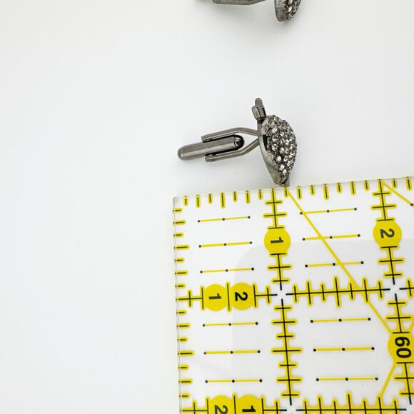 Pave Heart‎ Arrow Cufflinks - Picture 10 of 10